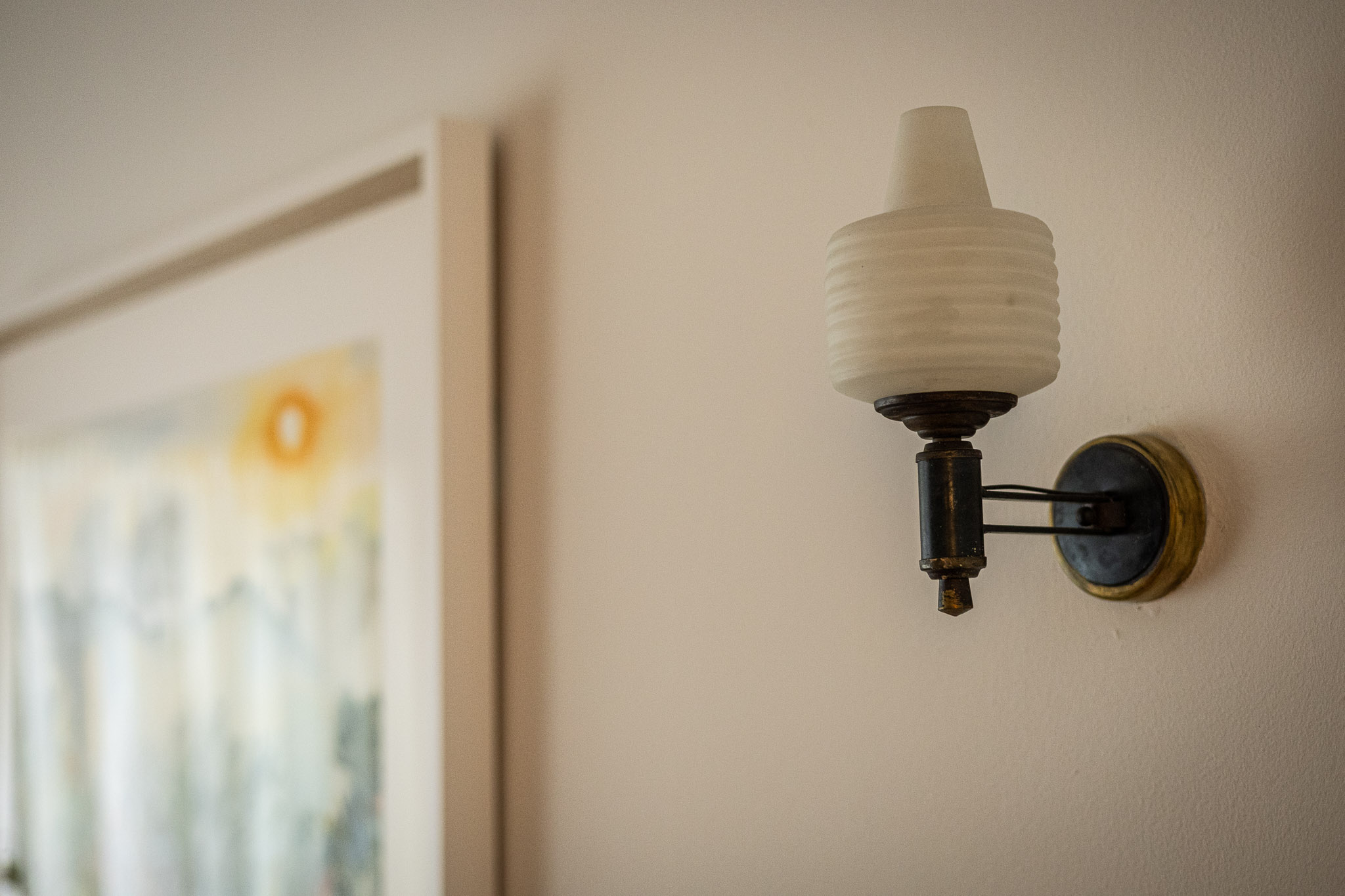 Quiet details from the ADHD Athens clinic space
